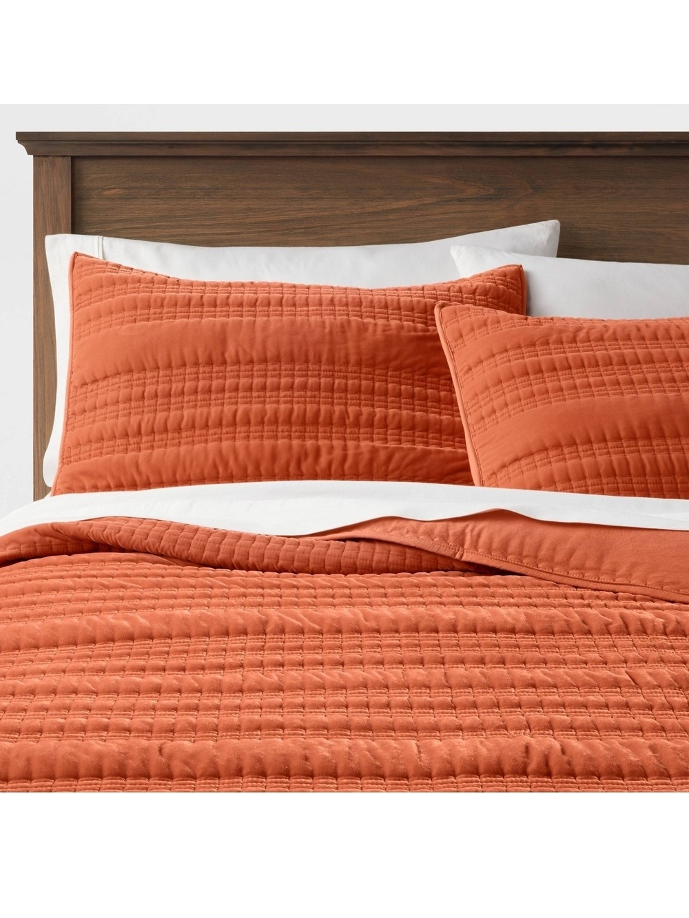 Full/ Queen Lofty Velvet Quilt in Terracotta Bronze - Threshold